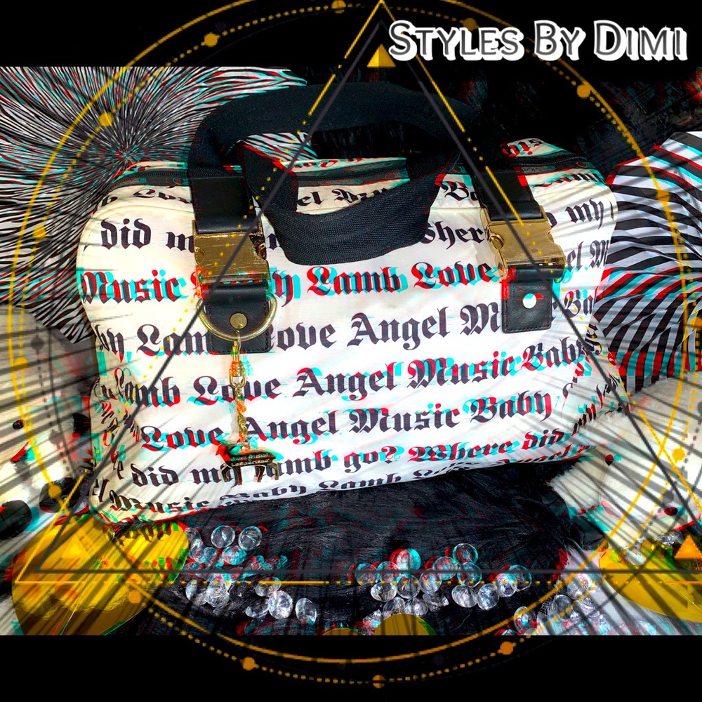 ✨L.A.M.B by Gwen Stefani Duffle Bag ✨